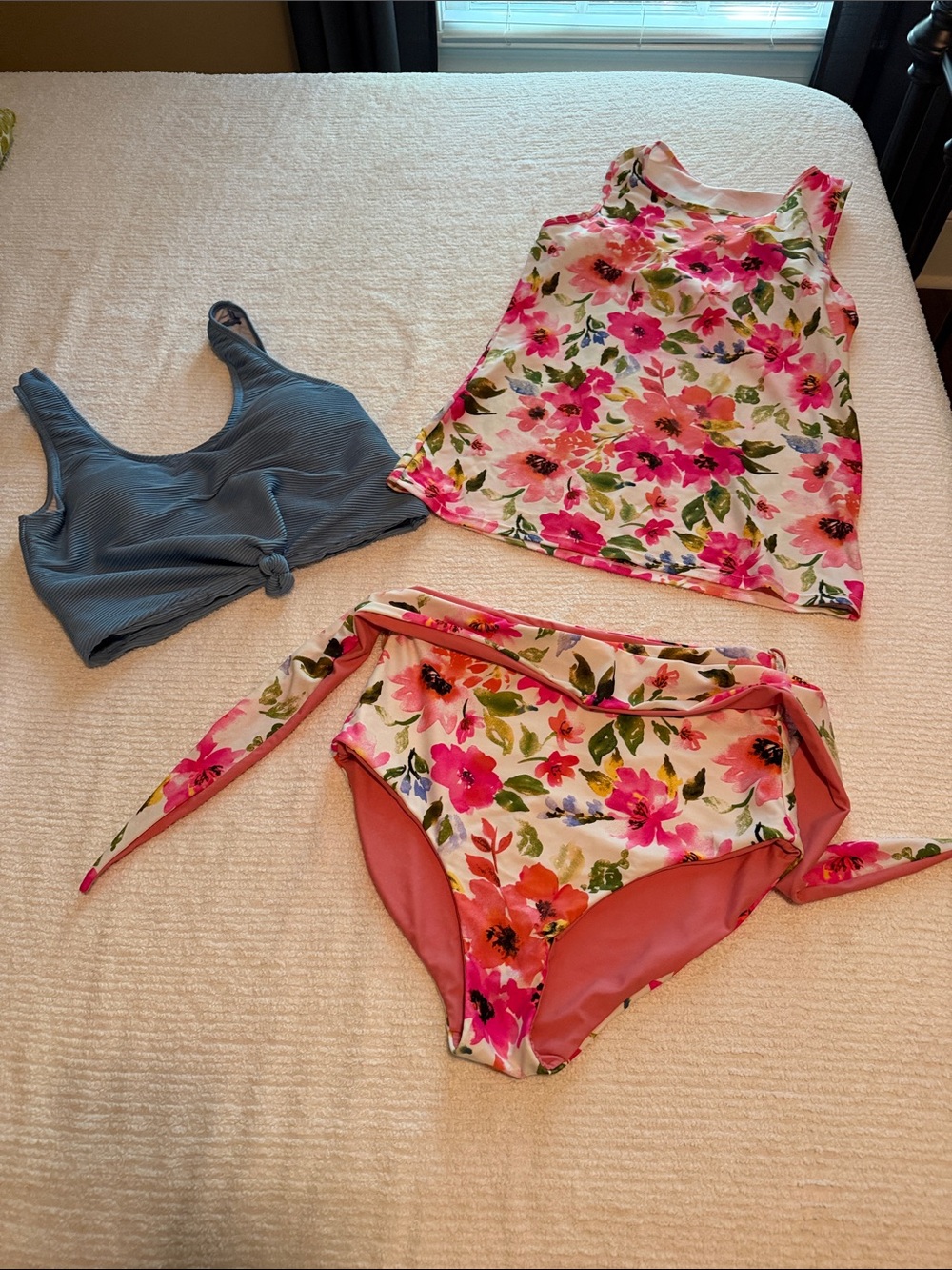 Coral Reef Women’s Floral Tankini Swim Set size L/12-14